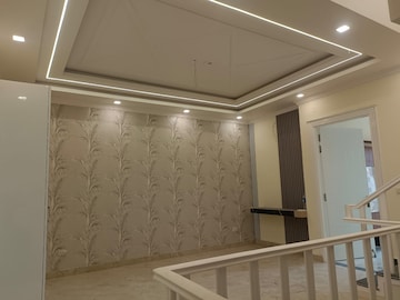 Room in 3 BHK Villa at Doon Trafalgar, Kishanpur – for Sale