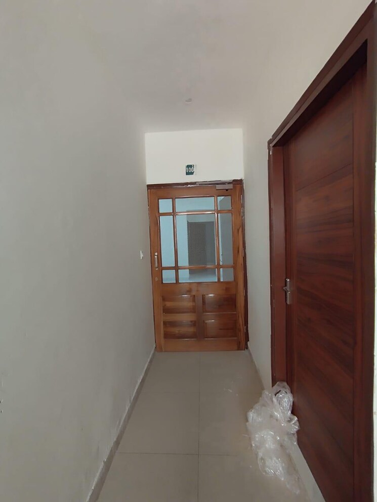 Room, nk-savitry-enclave 3 Bedroom 1650 Sq.Ft. Apartment In Vip Road Zirakpur 7358722