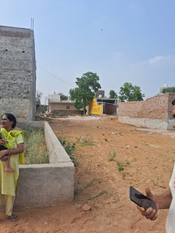 Plot Area in  Plot at Vatika Kunj, Bhondsi – for Sale