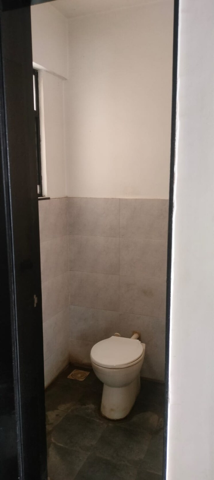 Bathroom, dreams-ragini 1 Bedroom 500 Sq.Ft. Apartment In Manjari Pune 7359125