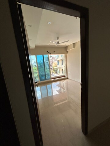 Room in 3 BHK Apartment at Joy Legend, Khar West – for Sale