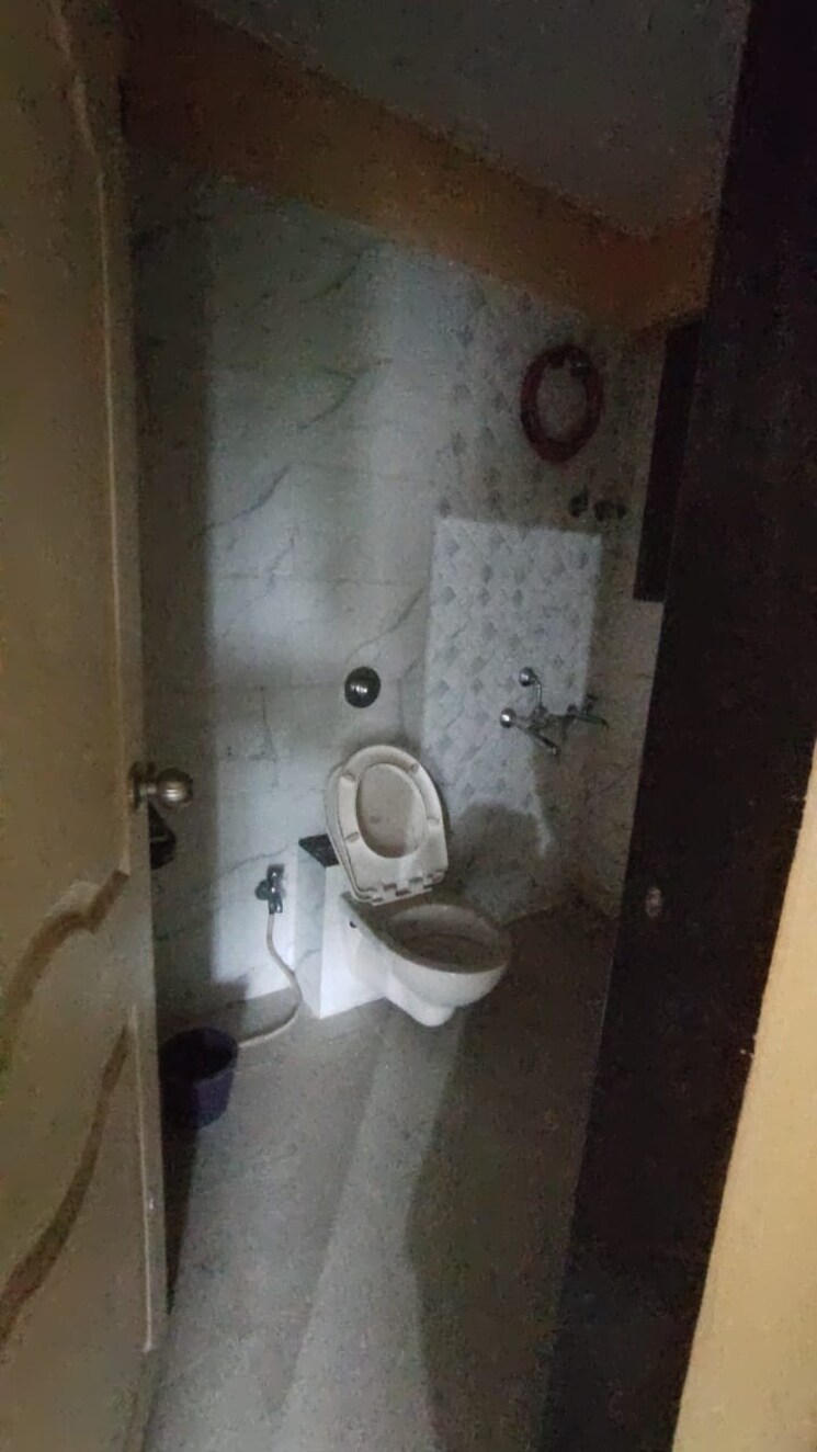 Bathroom, mehta-amrut-siddhi-kalyan 2 Bedroom 568 Sq.Ft. Apartment In Titwala Thane 7359451