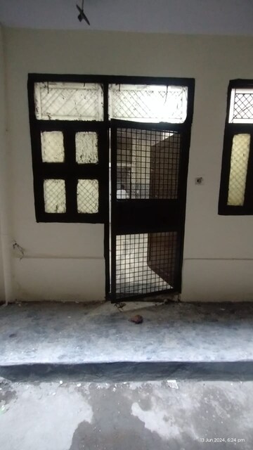 Room in 2 BHK Apartment at Kothari Pride, Doctors Colony – for Sale