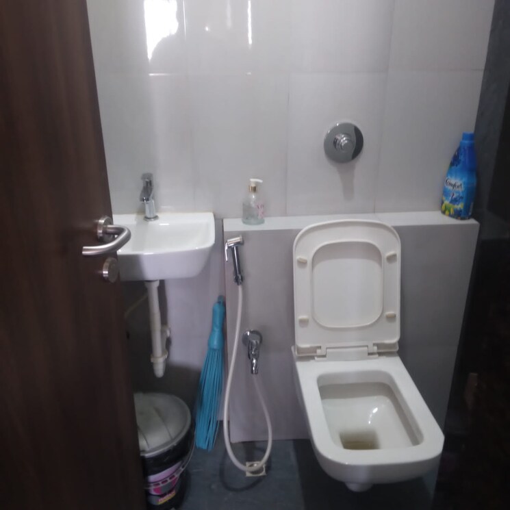 Bathroom, sethia-imperial-avenue 2 Bedroom 568 Sq.Ft. Apartment In Malad East Mumbai 7359976