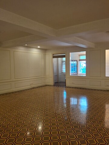 Bedroom in 3 BHK Apartment at Vile Parle West – for Sale