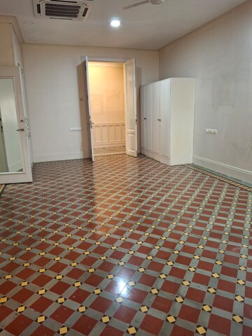 Bedroom in 3 BHK Apartment at Vile Parle West – for Sale