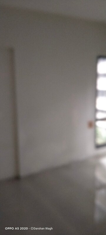Furnished Amenities in 2 BHK Apartment at Sukesh Apartment, Mulund West – for Sale