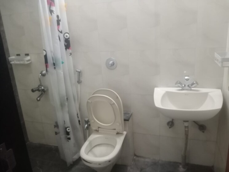 Bathroom, sanskruti-prabhat 3 Bedroom 1350 Sq.Ft. Apartment In Prabhat Road Pune 7360306