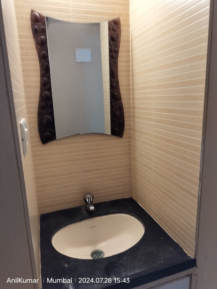 Bathroom, akruti-nova-a-wing-chs-ltd 3 Bedroom 1100 Sq.Ft. Apartment In Andheri East Mumbai 7360512