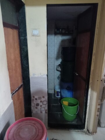 Furnished Amenities in 1 BHK Apartment at Jankalyan CHS Dahisar, Dahisar East – for Sale