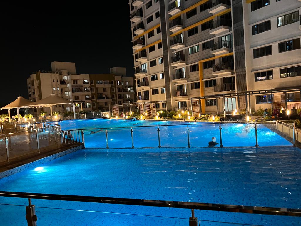 2 BHK Apartment For Resale in Amanora Gold Towers Hadapsar Pune  7361316