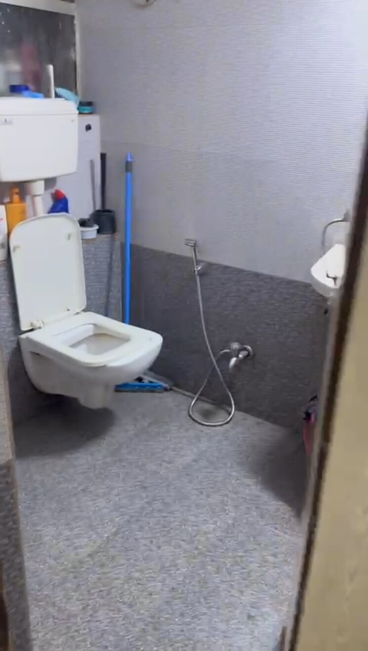 Bathroom, rail-vihar-chs 2 Bedroom 1000 Sq.Ft. Apartment In Kharghar Sector 4 Navi Mumbai 7361382