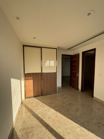 Room in 3 BHK Apartment at Trishla City, Patiala Road – for Sale
