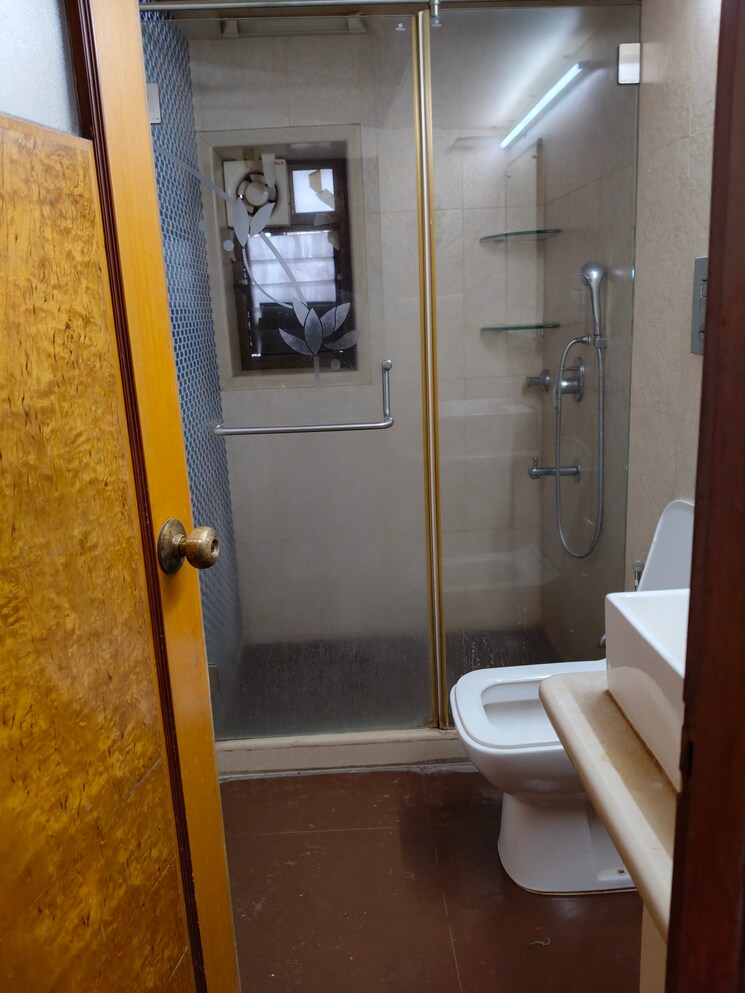 Bathroom, vasant-valley-complex 3 Bedroom 1700 Sq.Ft. Apartment In Malad East Mumbai 7361880