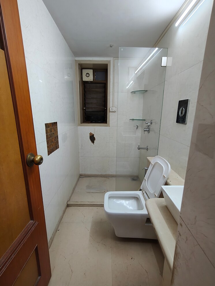 Bathroom, vasant-valley-complex 3 Bedroom 1700 Sq.Ft. Apartment In Malad East Mumbai 7361880
