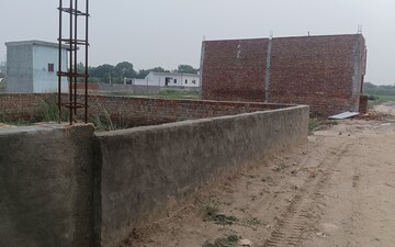 Plot For Sale in Bhopani Village