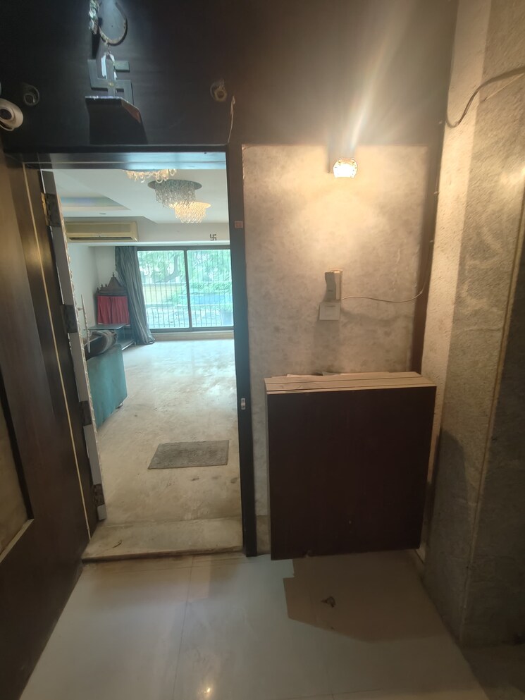 Bathroom, vrindavan-tower-chikoowadi 4 Bedroom 1709 Sq.Ft. Apartment In Chikoowadi Mumbai 7362050