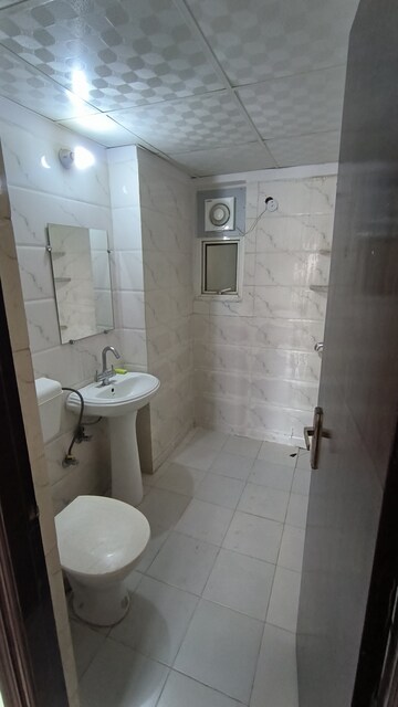 Bathroom in 2 BHK Apartment at Panchsheel Greens, Sector 16 Greater Noida – for Sale