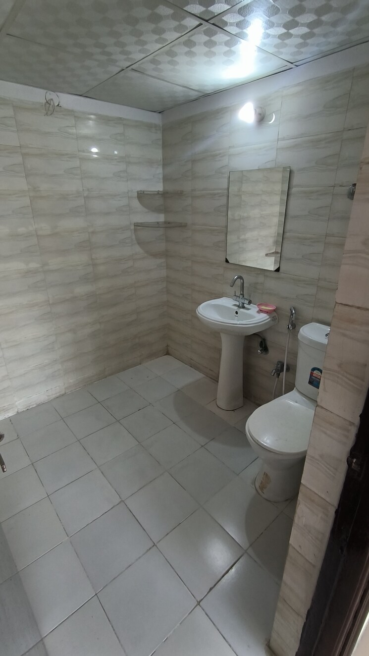 Bathroom, panchsheel-greens 2 Bedroom 1075 Sq.Ft. Apartment In Sector 16 Greater Noida Greater Noida 7362197