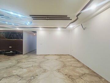 Living Room in 4 BHK Builder Floor at Green Fields Colony – for Sale