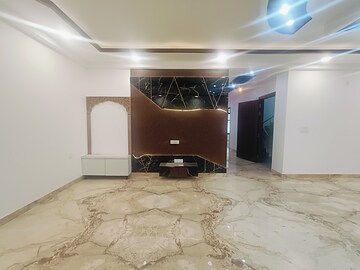 Living Room in 4 BHK Builder Floor at Green Fields Colony – for Sale