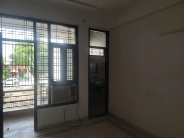 Room in 3 BHK Builder Floor at Palam Vihar Residents Association, Palam Vihar – for Sale