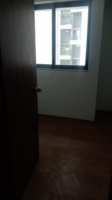Room in 2.5 BHK Apartment at Lodha Lakeshore Greens, Dombivli East – for Sale