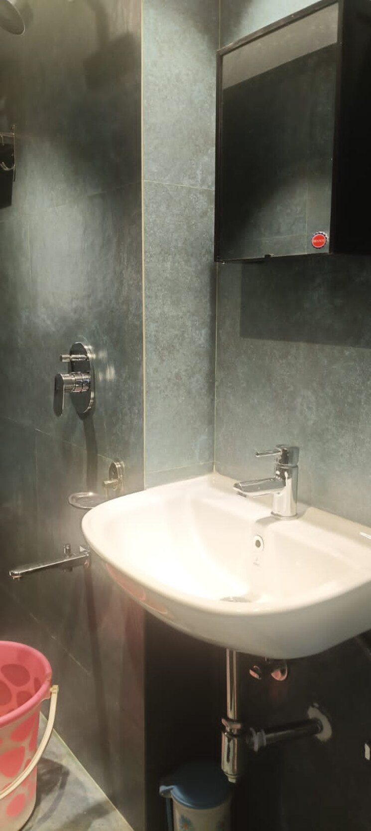 Bathroom, royal-palms-diamond-isle-phase-ii 1 Bedroom 450 Sq.Ft. Apartment In Bandra West Mumbai 7362979