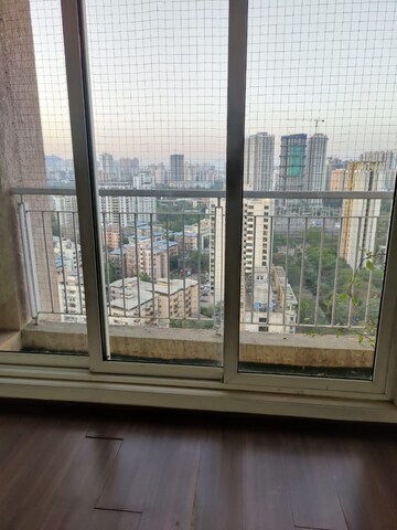 Room in 3.5 BHK Apartment at Bhimjyani Verraton, Manpada – for Sale