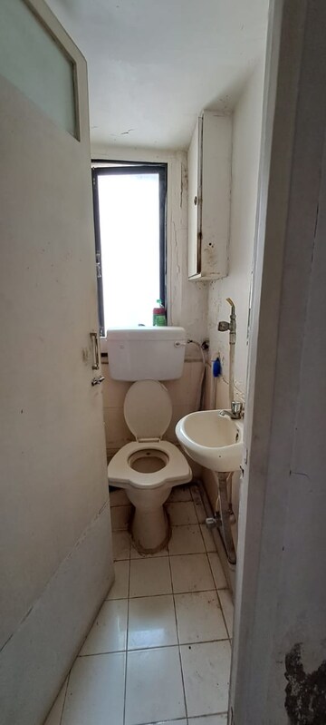 Bathroom in 2 BHK Apartment at Seaside Apartments CHS, Prabhadevi – for Sale