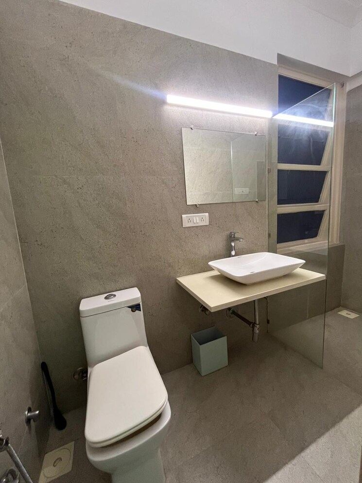 Bathroom, lily-court 2 Bedroom 1250 Sq.Ft. Apartment In Churchgate Mumbai 7363139