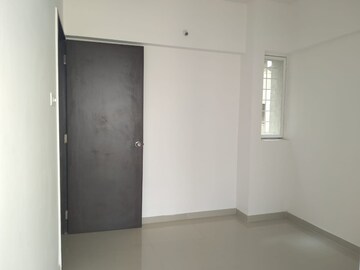 Room in 2 BHK Apartment at Grande View 7 Phase 1, Ambegaon Budruk – for Rent
