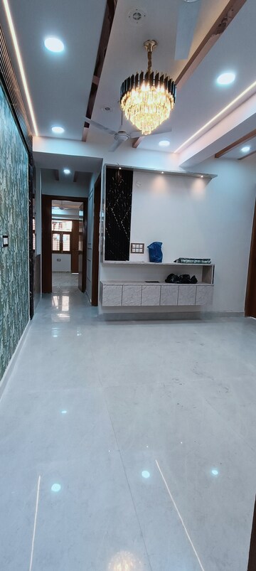 Living Room in 2 BHK Builder Floor at Sector 73 – for Sale