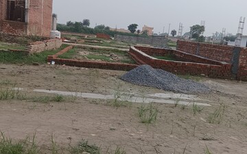 Plot For Sale in Bhopani Village