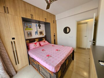Bedroom in 3 BHK Builder Floor at Mahavir Enclave – for Sale