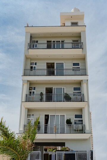 2.5 BHK Builder Floor – Exterior View View at JMS Primeland, Sector 95a - for Sale