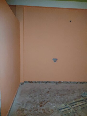 Room in 3 BHK Apartment at Gomti Nagar – for Sale
