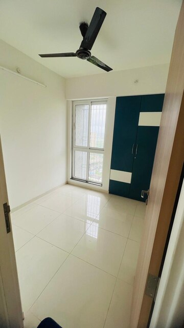 Room in 2 BHK Apartment at Mahavir Kalpavruksha, Ghodbunder Road – for Sale