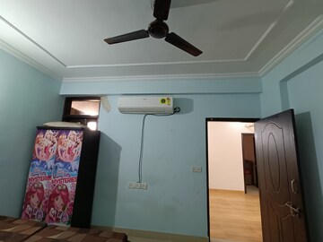 Furnished Amenities in 2 BHK Apartment at Gandhi Path – for Rent