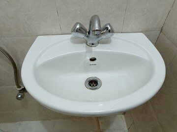 Bathroom in 2 BHK Apartment at Gandhi Path – for Rent