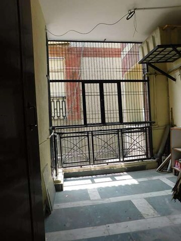 Balcony in 3 BHK Builder Floor at Rohini Sector 26 – for Sale