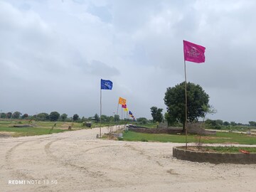  Plot – Exterior View View at Homeland Mahalapuram, Kot Jewar - for Sale