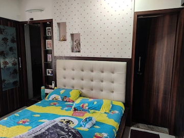 Bedroom in 3 BHK Apartment at Bredco New Viceroy Park , Kandivali East – for Sale