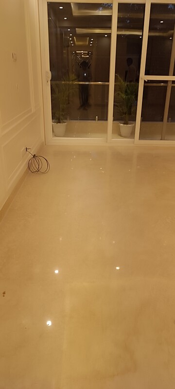 Room in 3 BHK Apartment at BPTP The Resort, Sector 75 – for Sale