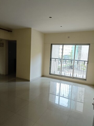 Room in 2 BHK Apartment at Vihang Valley Phase 3, Kasarvadavali – for Sale