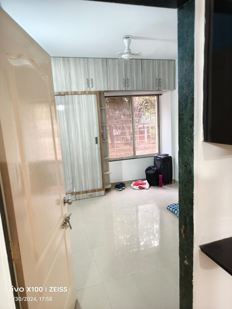 Bathroom, anand-green-crest 2 Bedroom 950 Sq.Ft. Apartment In Hadapsar Pune 7366008