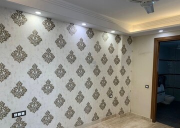 Bathroom in 3 BHK Apartment at DLF Park Place, Sector 54 – for Sale