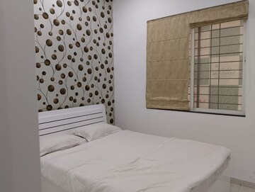 Room in 4 BHK Apartment at Assotech Springfields, Zeta I Greater Noida – for Sale