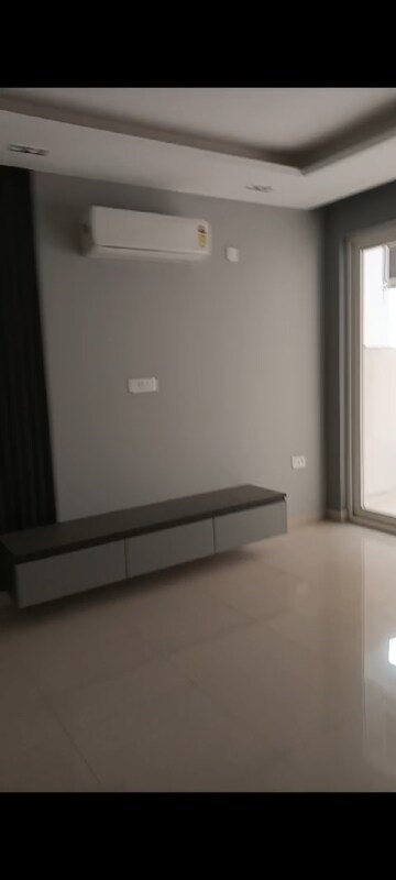 Room in 3 BHK Apartment at Shiv The Ozone Solitaire, Sector 87 – for Sale