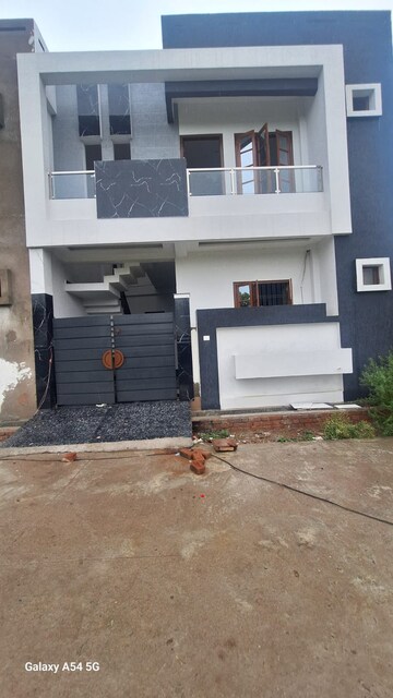 3 BHK Villa – Exterior View View at Faizabad Road - for Sale